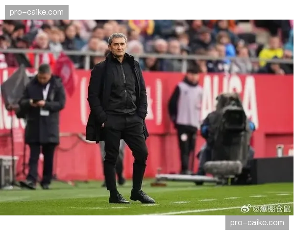 官方：毕尔巴鄂竞技与主帅巴尔韦德续约至2028年