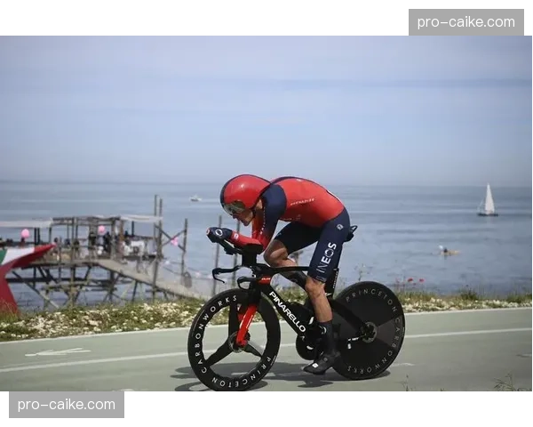 战术复盘:快步车队为何在环弗兰德斯未能保护好埃菲内普尔 战术复盘:快步车队为何在环弗兰德斯未能保护好埃菲内普尔